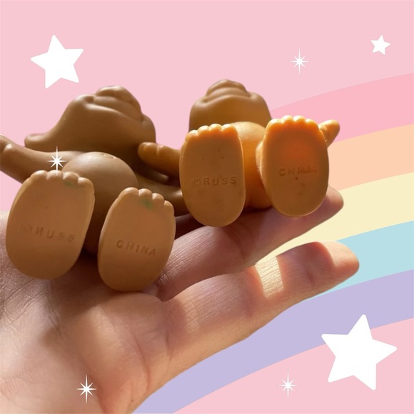 Pair of vintage Russ Troll figurines Fuchsia and Yellow hair - Picture 6 of 7